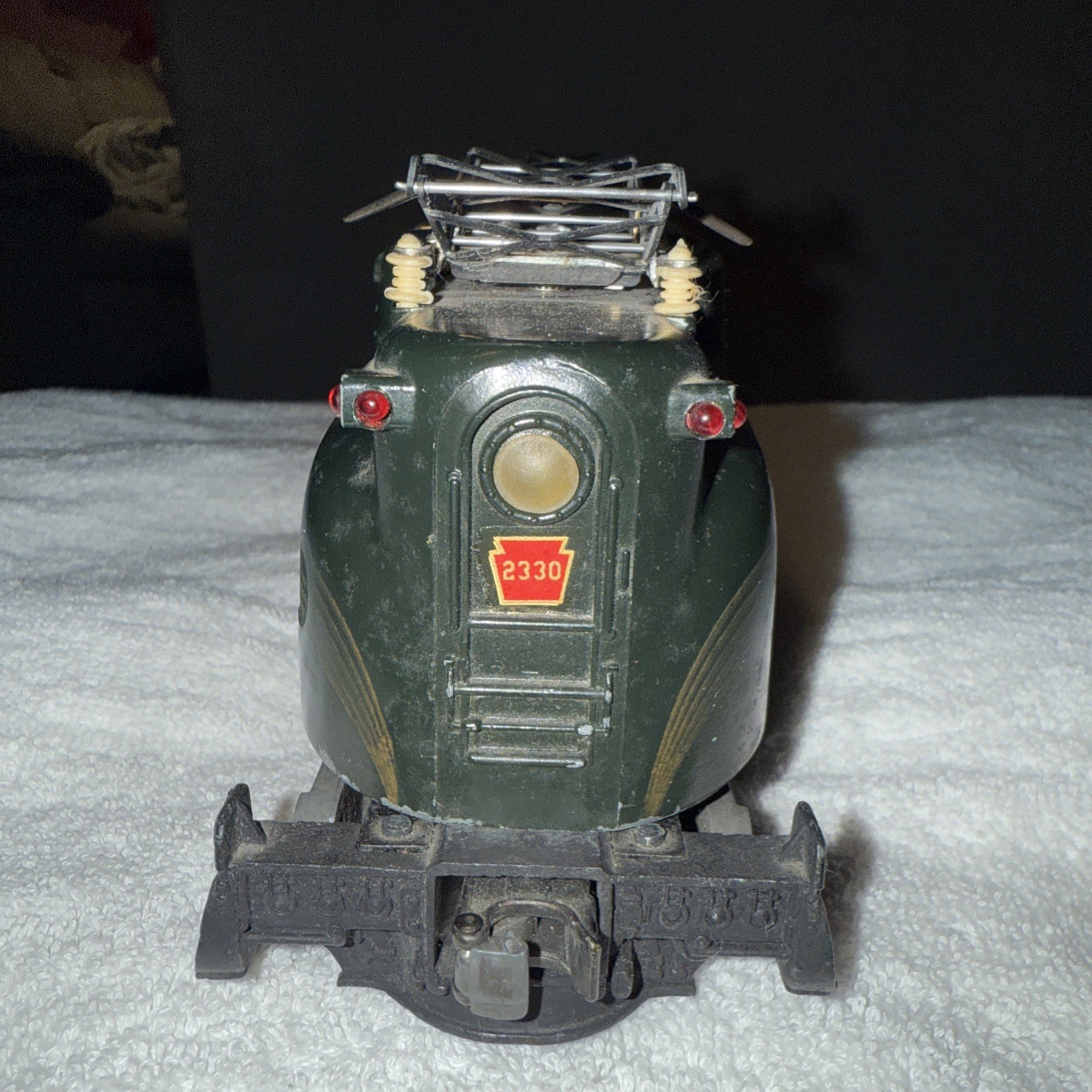 (B) Lionel O Gauge 2330 Pennsylvania GG-1 Electric Locomotive 5 Stripe Green