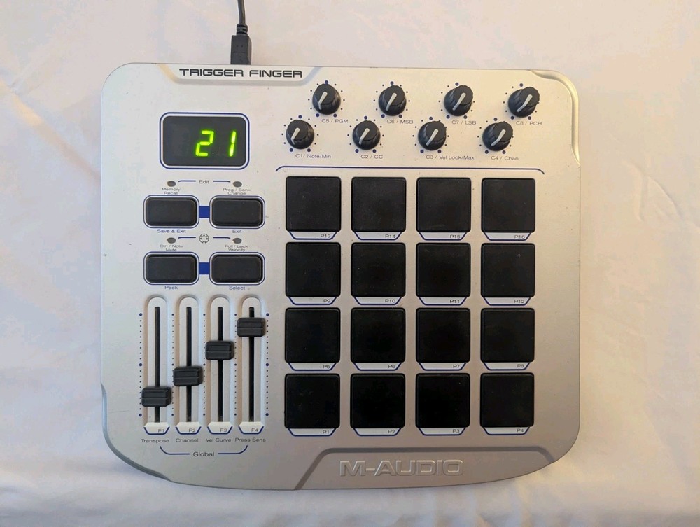 M-audio Triggered Finger (USB Knobs And Levels Work, 15/16 Pads Functional)