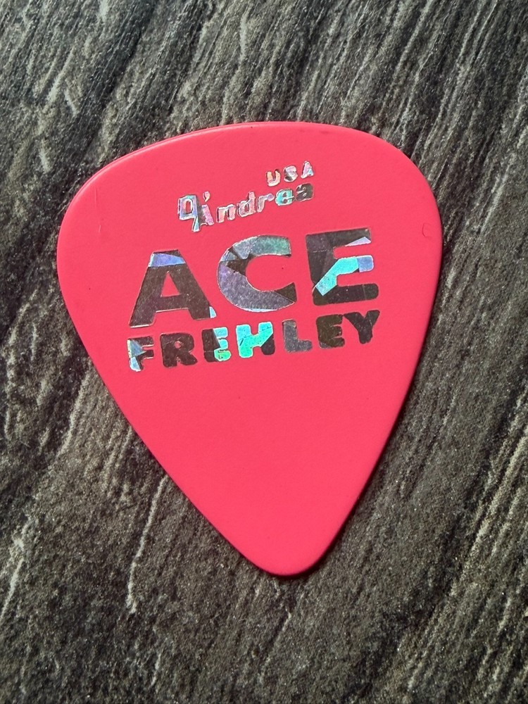 Kiss Guitar Pick ACE FREHLEY D'Andrea Bad Boys Tour Pink Silver Vintage Kiss