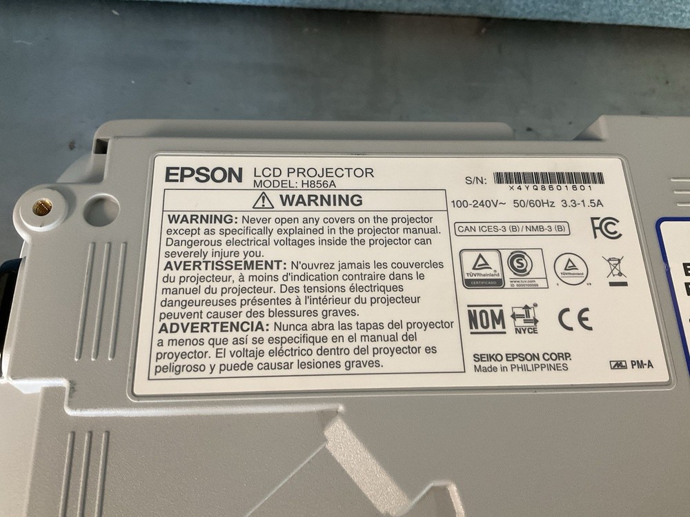 Epson PowerLite w39 Projector - 2871 Hours