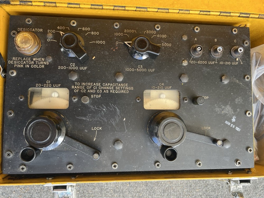 TTU-68/E AIRCRAFT/HELICOPTER FUEL SYSTEM CAPACITANCE TEST SET