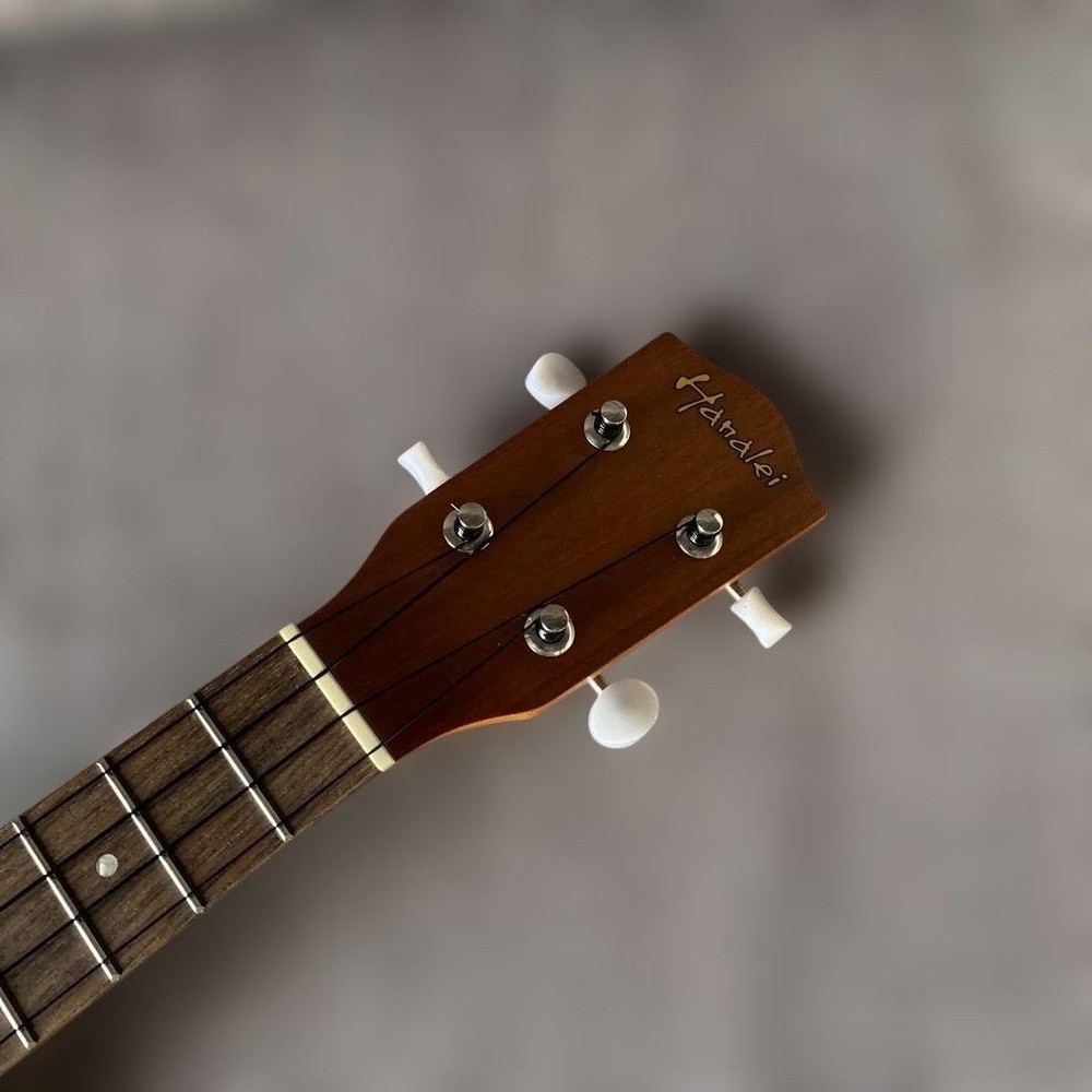 HanaLele Mahogany Ukulele 4 strings