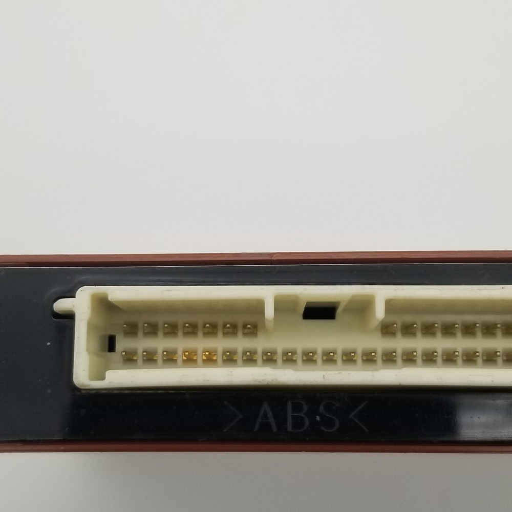 2012 2013 2014 TOYOTA PRIUS THEFT-LOCKING SECURITY CONTROL MODULE ECM ASSEMBLY