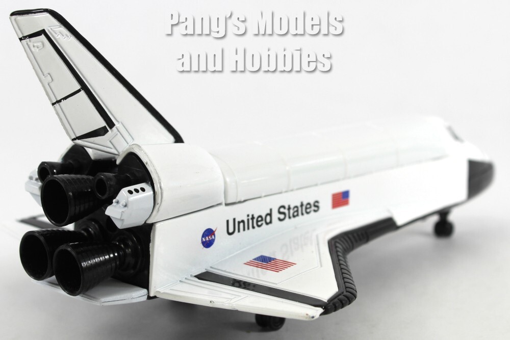 Space Shuttle - Astronauts and Display Stand 1/200 Scale Diecast & Plastic Model