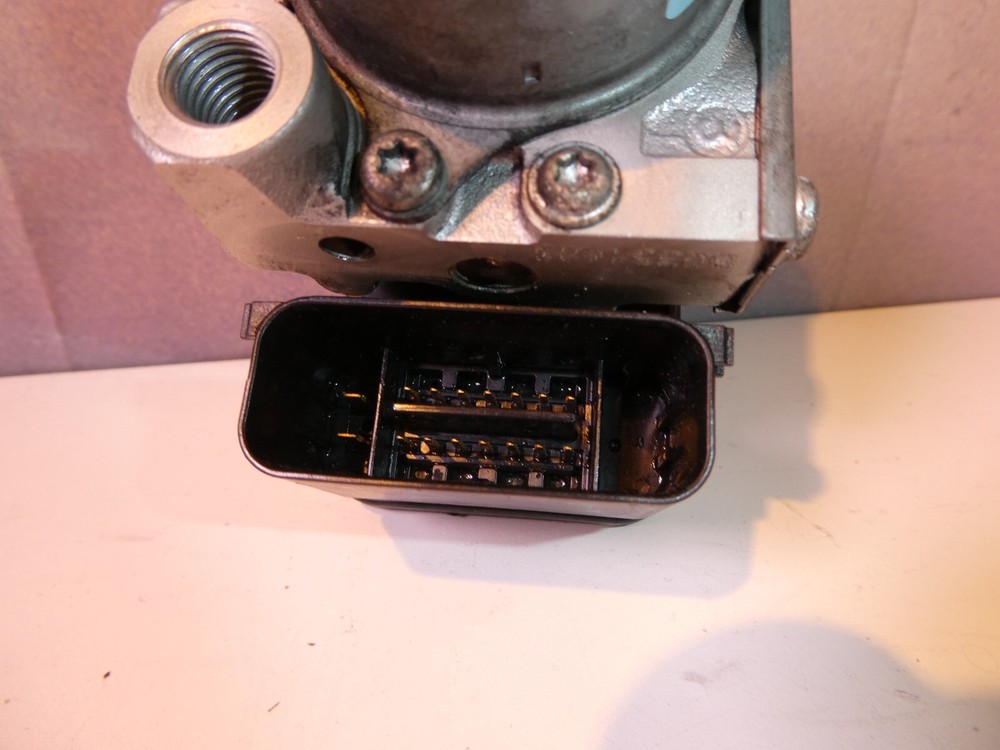 Indian ABS Pump Brake Controller Module 1911987 Roadmaster 2017 Chieftain Q9