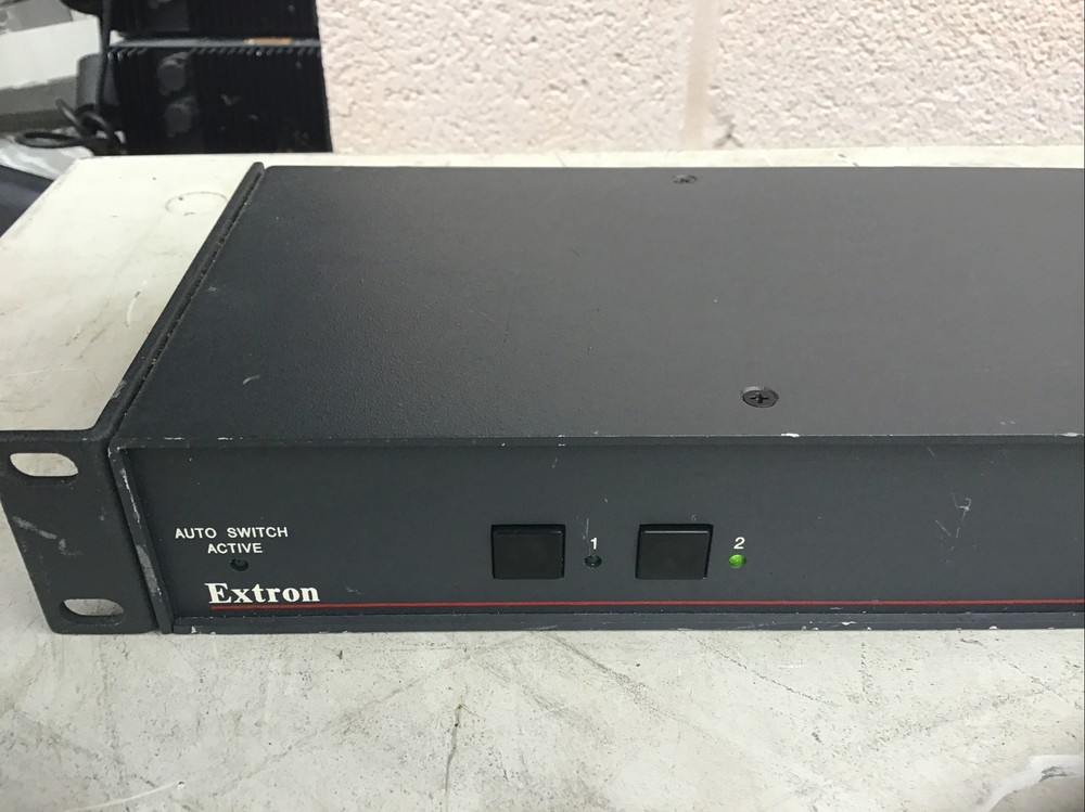 Extron SW2 VGA DA2 AF R Rack/Podium Switcher
