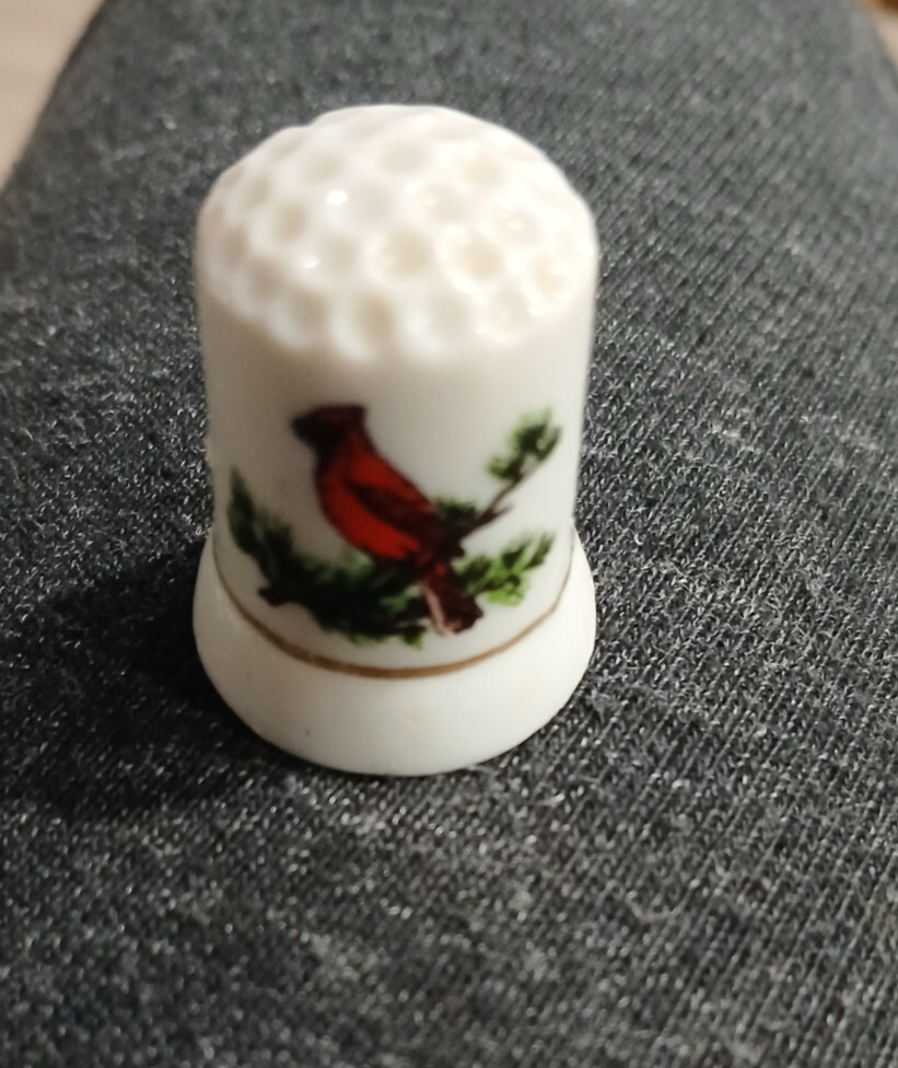 Thimble with Red Cardinal Bird