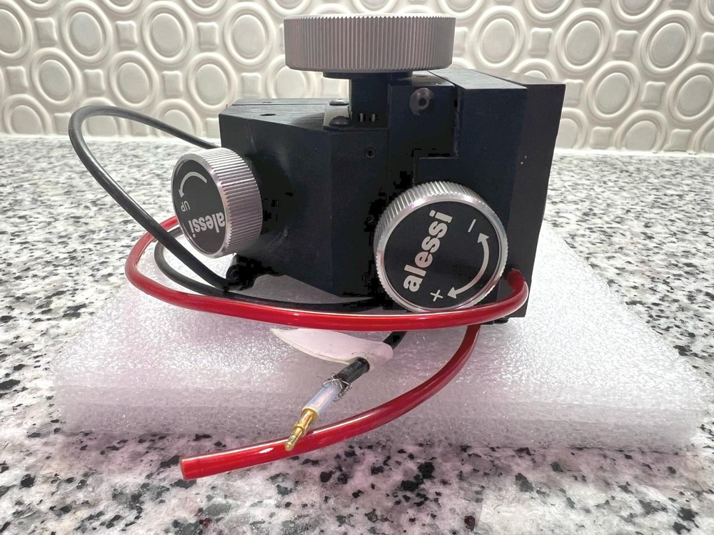 Cascade Microtech MH2 Alessi 100 TPI High Resolution Probe Micro Positioner