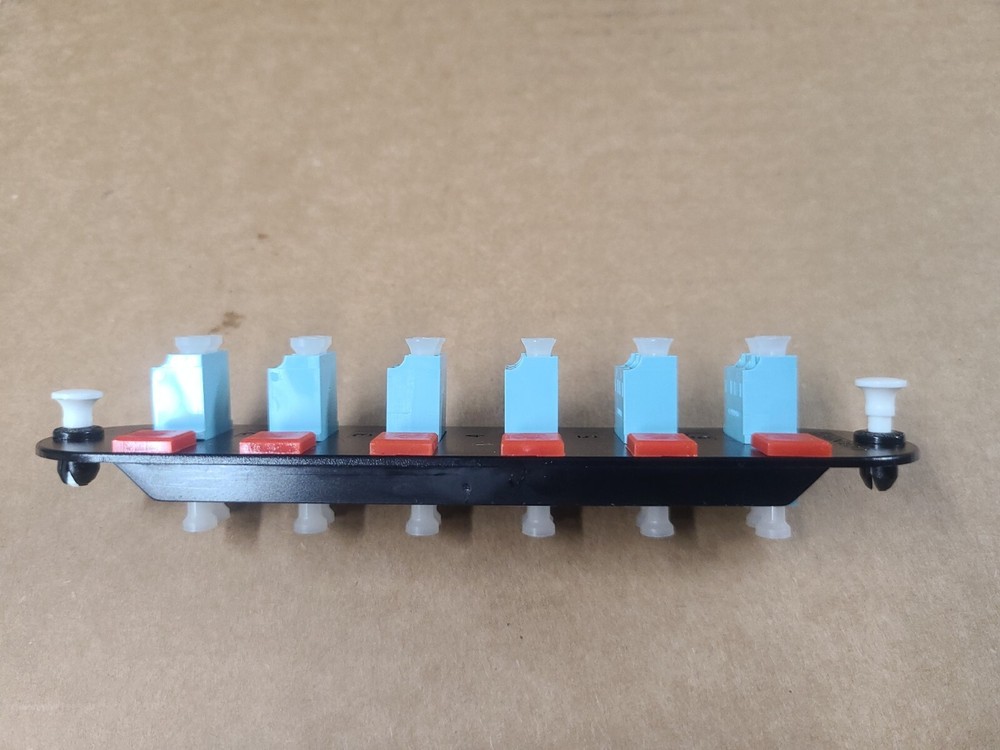 Corning CCH-CP12-E4 Patch Panel,6 LC Duplex 10Gig Aqua OM3/OM4 Adapters Open Box