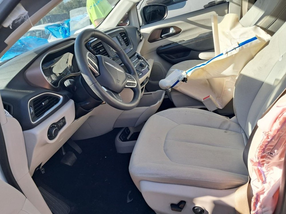 Fuse Box Engine Compartment Fits 17 PACIFICA 4837439