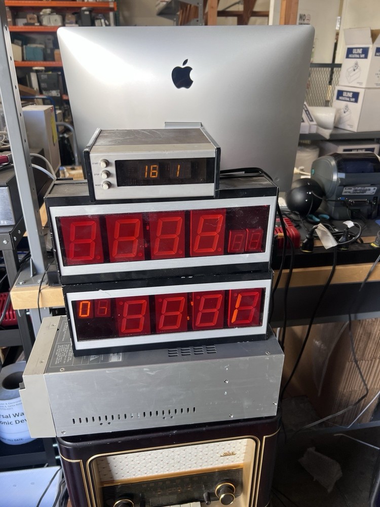 Lot Of 2 ESE-993U Timecode Reader & 510 ER AS IS