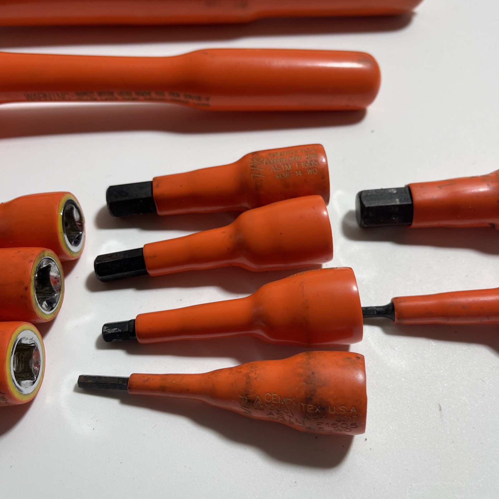 CEMENTEX 1000V 13 Pieces Insulated Tool Set