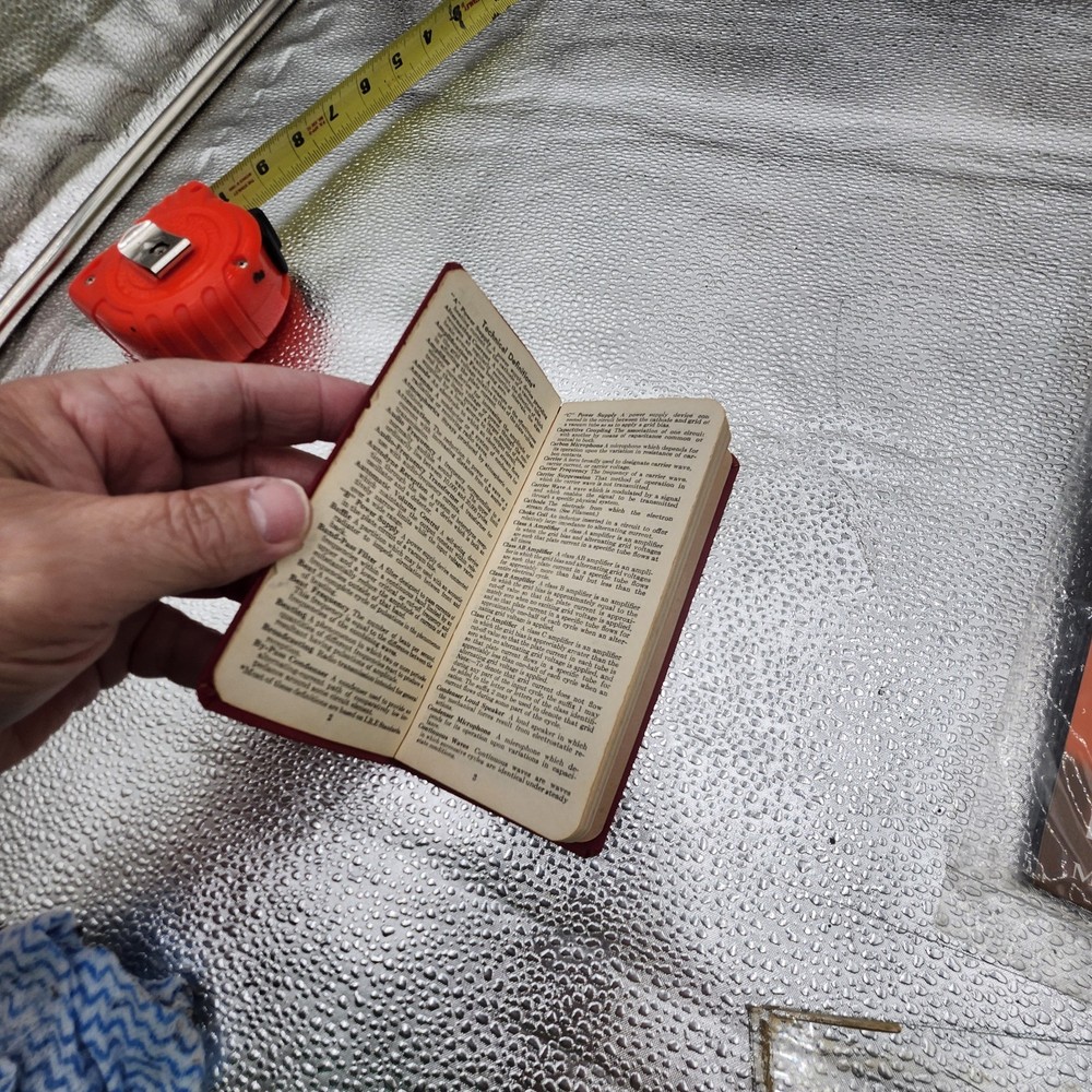 RCA 1943 Tube Reference Book Definitions, Charts, Stations, Socket Connection