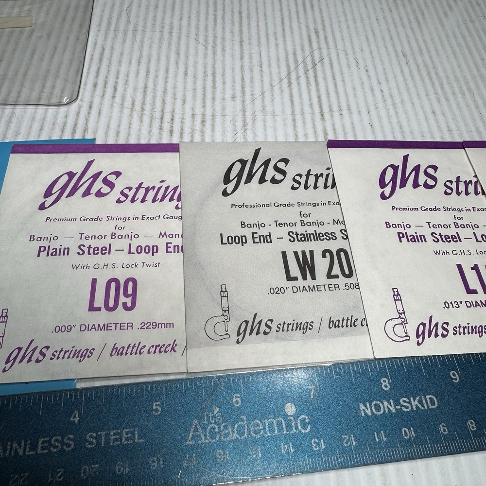 GHS 5 String Banjo String Set Stainless Steel Strings (missing 1 L09 String)