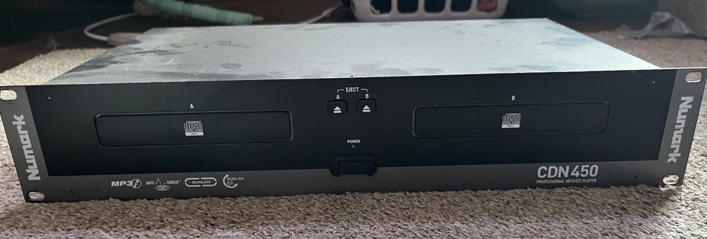 NUMARK CDN450 Rack-Mount Professional Dual MP3/CD Player
