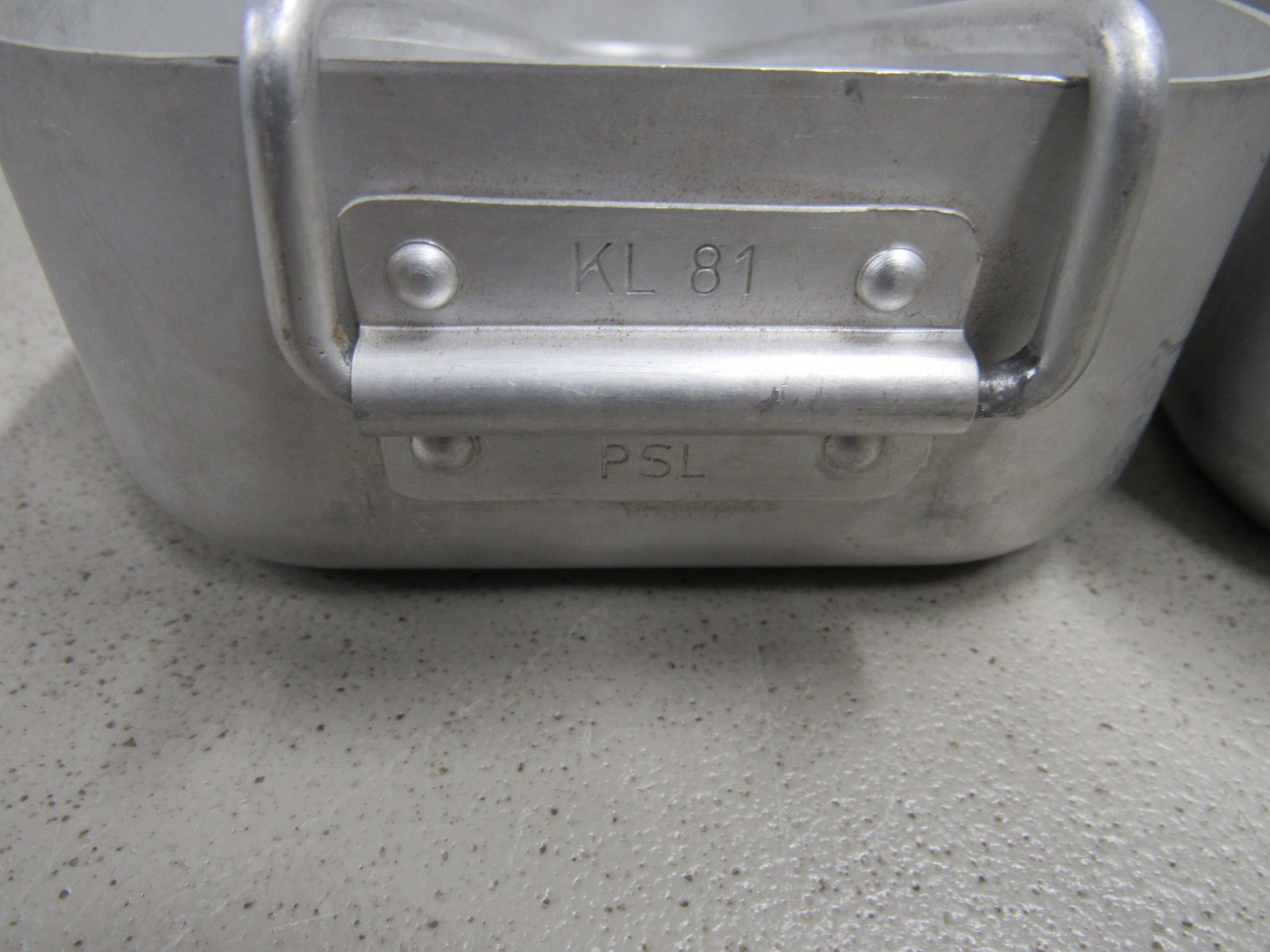 1981 Dutch Military Mess Kit Cooking Set 2 Piece Aluminum Pans Marked KL 81