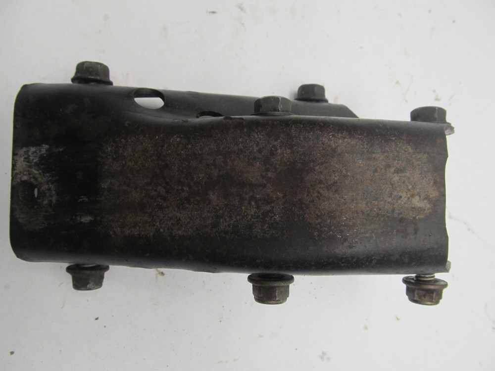 1984 SUZUKI DR125 DR 125 LOWER ENGINE BRACKET