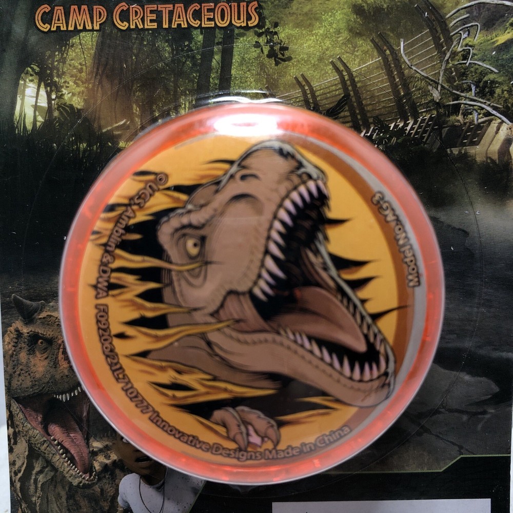 Jurassic World Light-Up Yo-yo Ages 3+