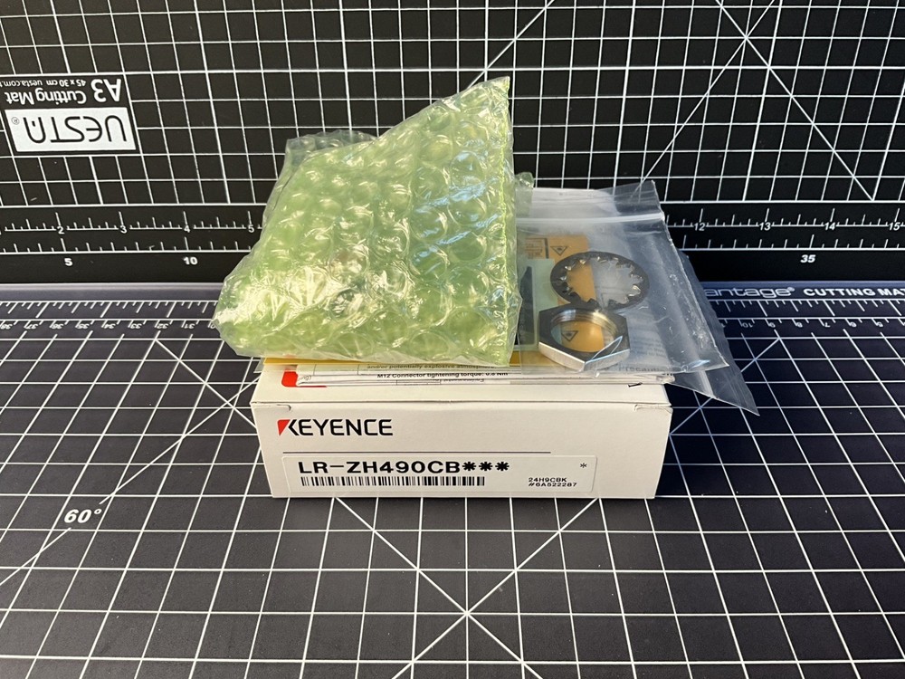 Keyence LR-ZH490CB Distance laser sensor