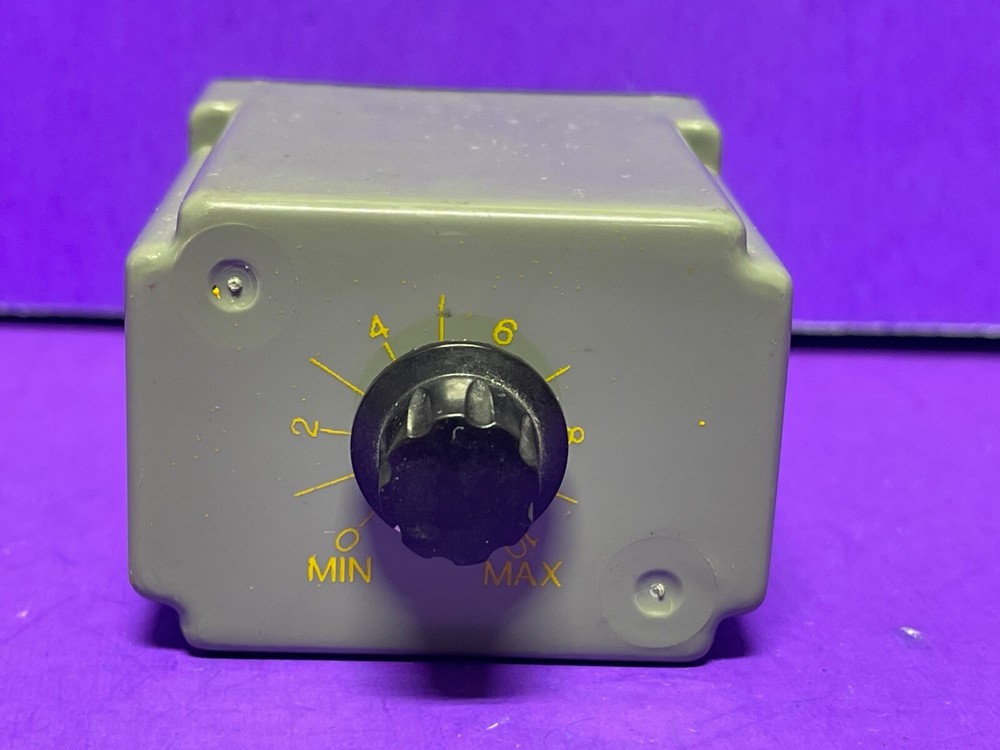 Square D 8501 JCK-13 Solid State Timing Relay On Delay 0.6-60 Sec