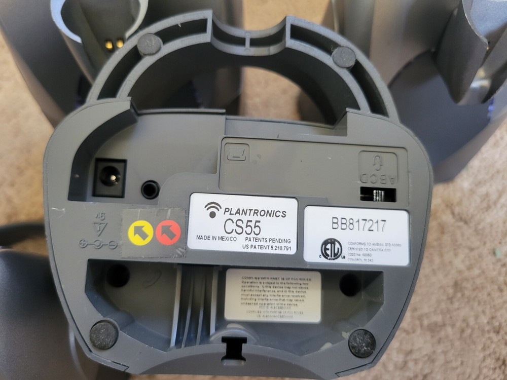 PLANTRONICS CS55 WIRELESS PHONE HEADSET CHARGING BASE ONLY USED