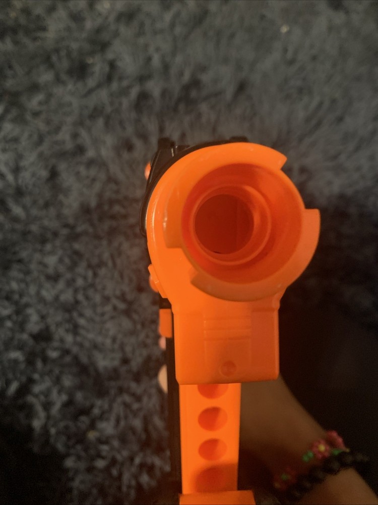 Nerf E2672 Survival System with 8 Darts for Kids