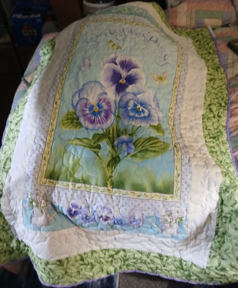 homemade  pansy throw quilt