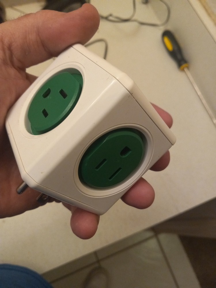 PowerCube By Allocacoc - 5 Outlet Power Adapter - Used