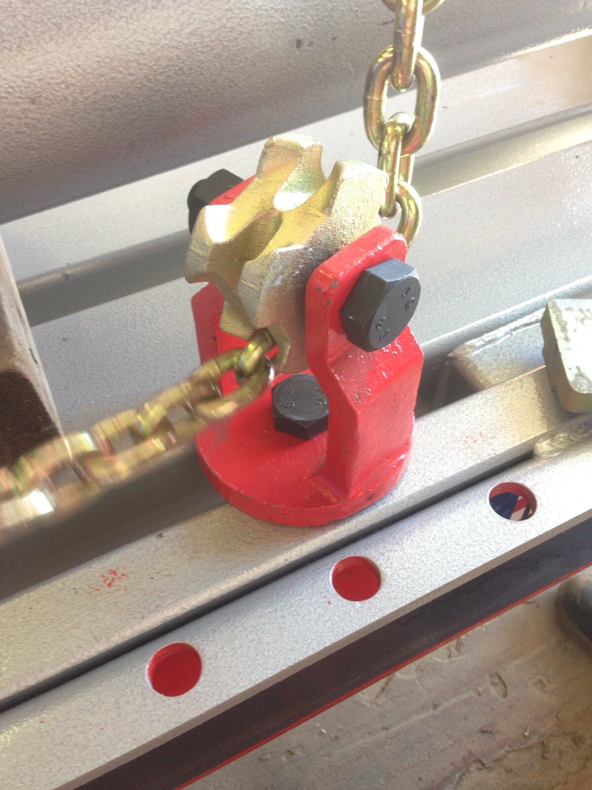 Frame Machine 21 feet 3 towers with tools Chief, car o liner