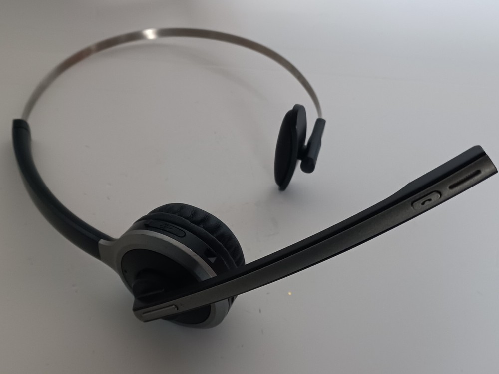 Wireless Headset HS011 with Microphone for PC -Replacement ONLY!