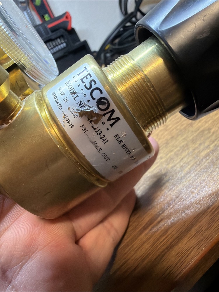 tescom pressure regulator 44-2213-241