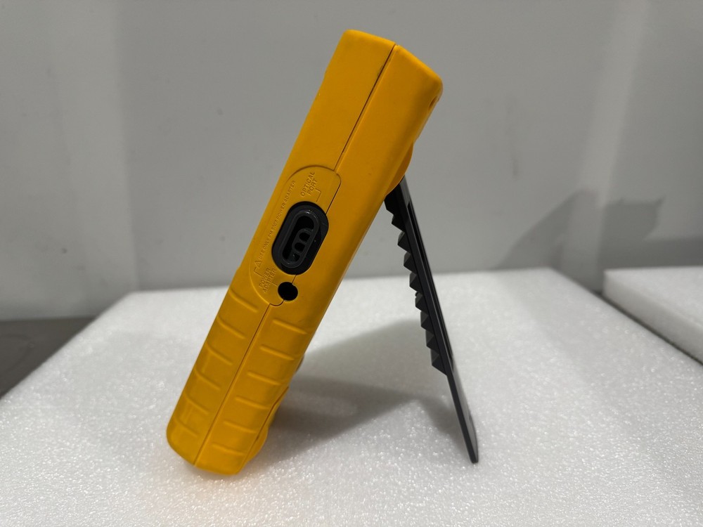 Fluke 43B Power Quality Analyzer, with new battery pack