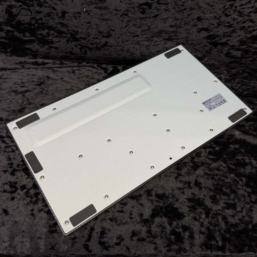 Zoom B6 Bass Multi-Effects Processor DI Modeling 2-Input IR Used