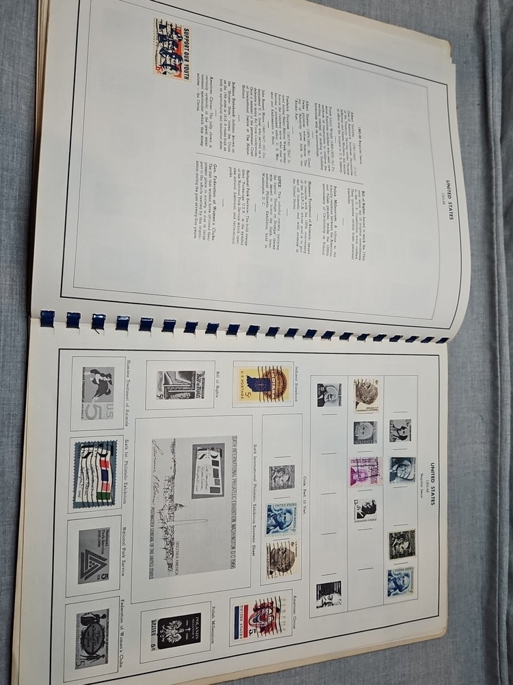 The Harris Freedom Album United States Stamp Book 1967 Read 200 Stamps Included