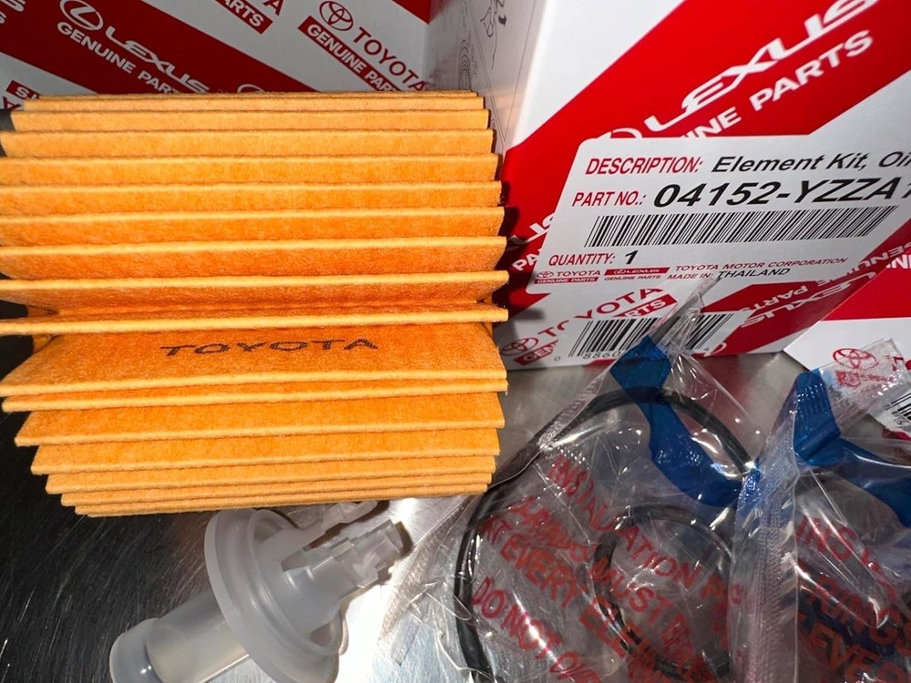 2 New Oil Filter For Toyota 04152-YZZA1 Replaceable Element