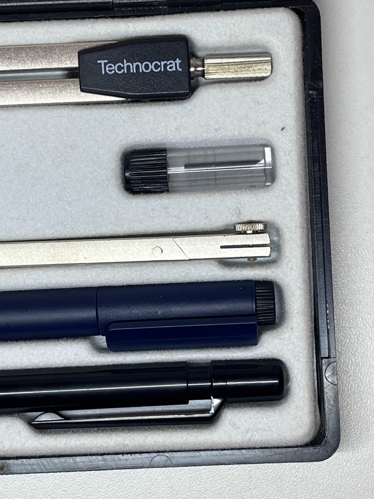 VINTAGE TECHNOCRAT WH SMITHS TECHNICAL DRAWING KIT