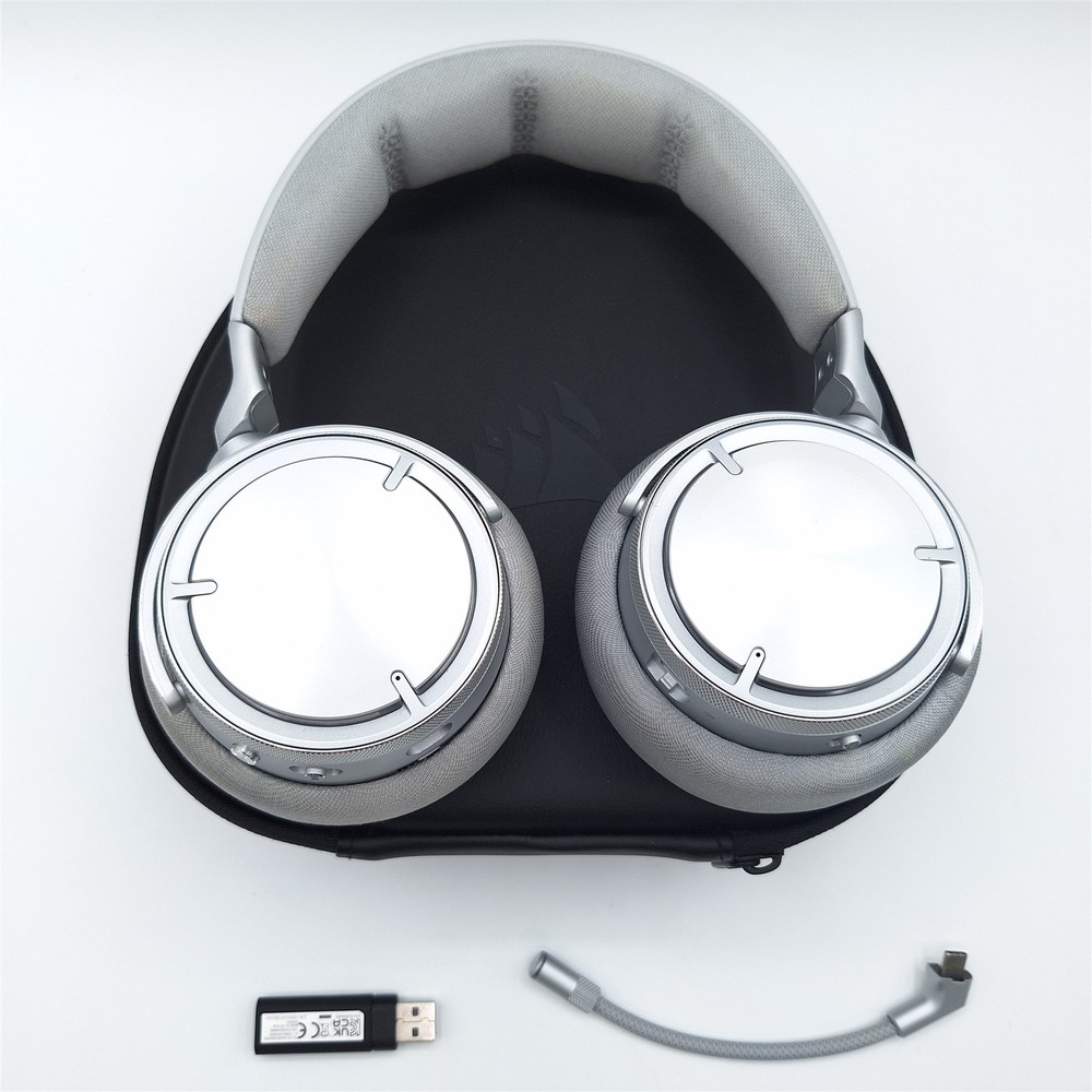 Corsair Virtuoso MAX Wireless Gaming Headset, PC, Mac, PS5/PS4 – Silver