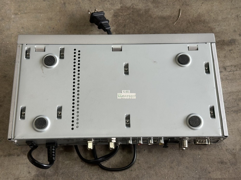Lexium DBS 7000 Digital Satellite Receiver Without Remote