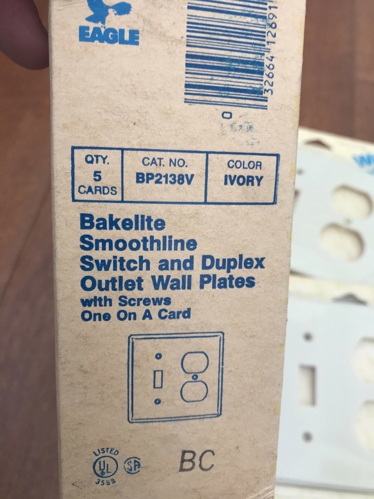 5 PACK DUPLEX OUTLET + TOGGLE SWITCH WALL PLATE BAKELITE SMOOTH IVORY VTG NOS