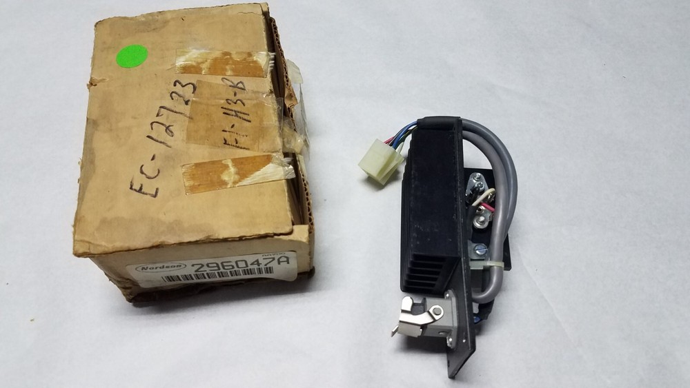 NORDSON 296047A TRANSISTOR HEAT SINK ASSEMBLY NIB