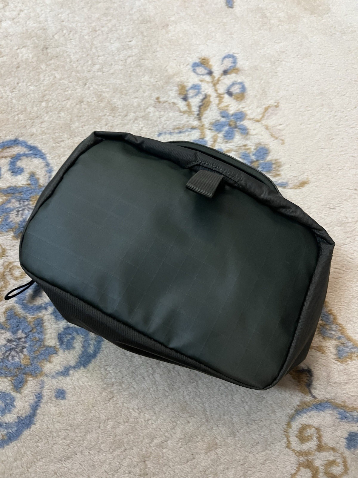 RARE Green The North Face Base Camp Voyager Unisex Toiletry Kit Bag Travel Hike