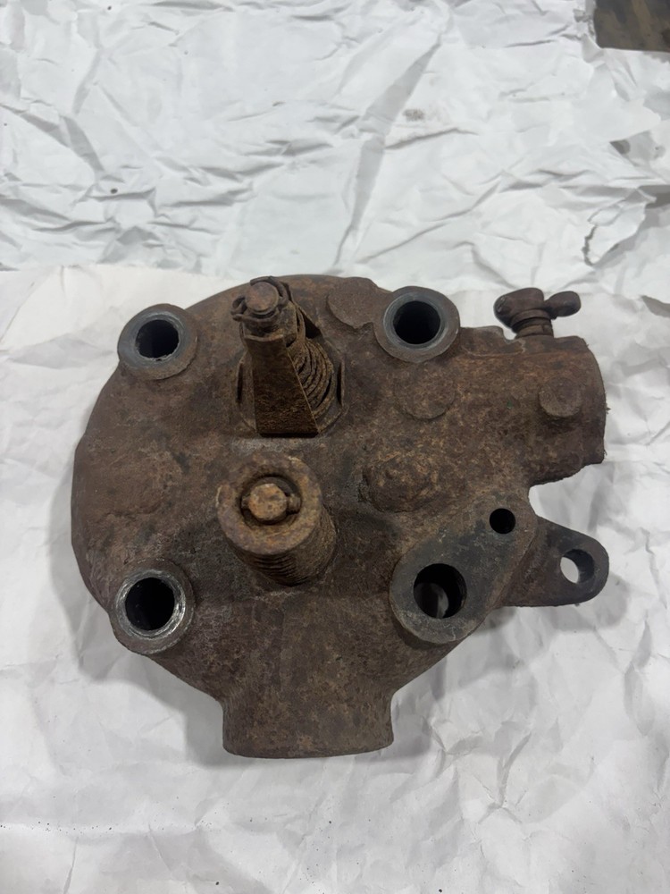 3 Hp Ignitor Fired Fairbanks Morse Engine Cylinder Head.