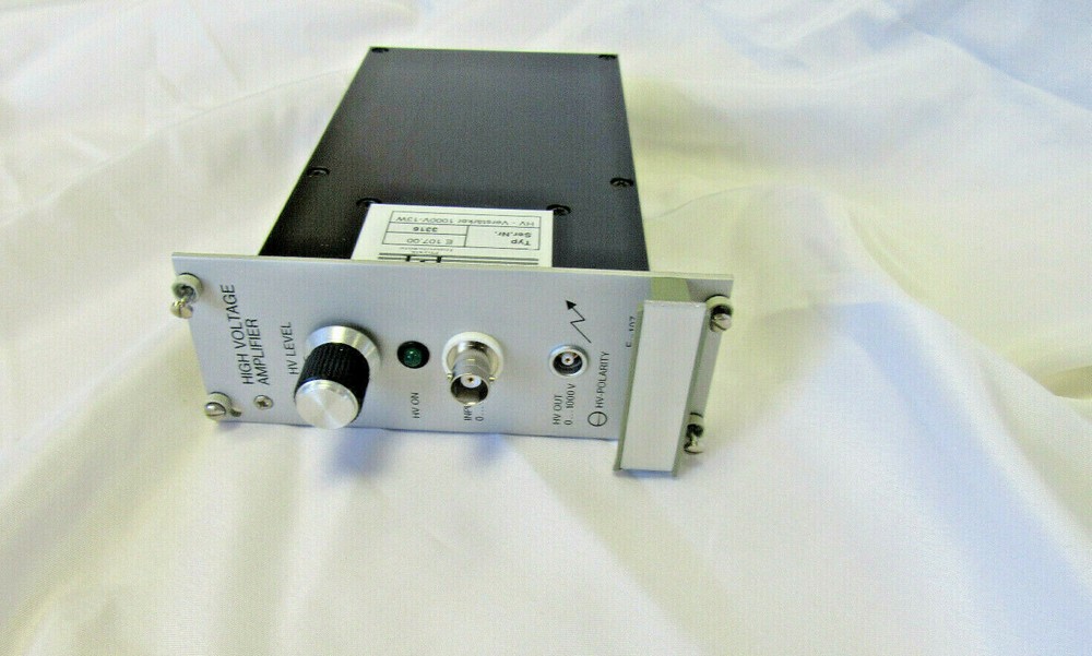 PHYSIK INSTRUMENTS E-107 HIGH VOLTAGE AMPLIFIER