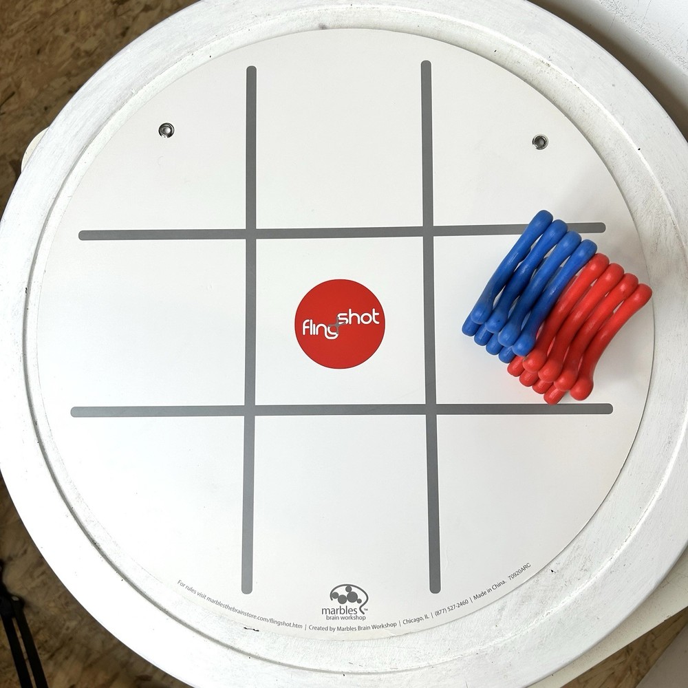 FlingShot – Interactive Dart Game with Magnetized Pieces
