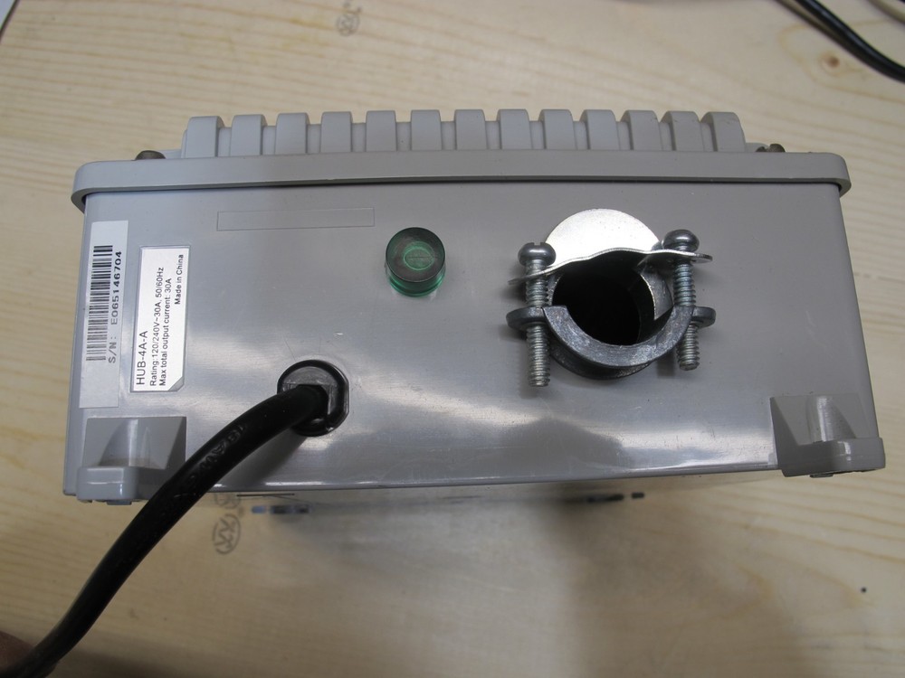 Blueprint Controllers HUB-4, 4 Light 240V Controller w/120V trigger cable
