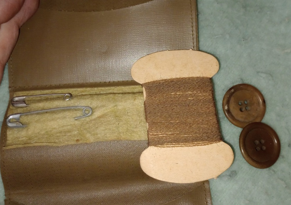Vintage WW2 E-Z Army Sewing Kit with thread, buttons