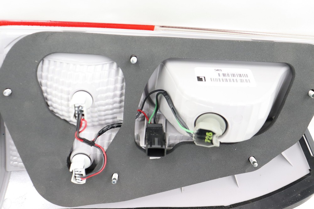 GM Driver Side Tail Lamp Applique 20845443