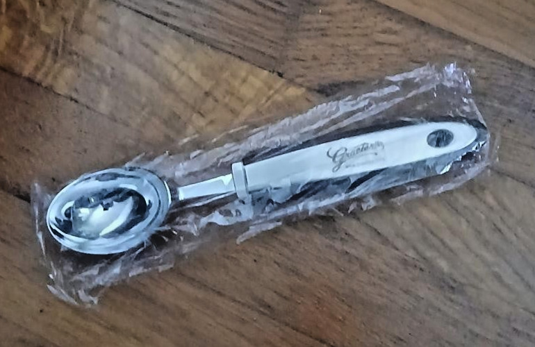 CLASSIC ICE CREAM SCOOP