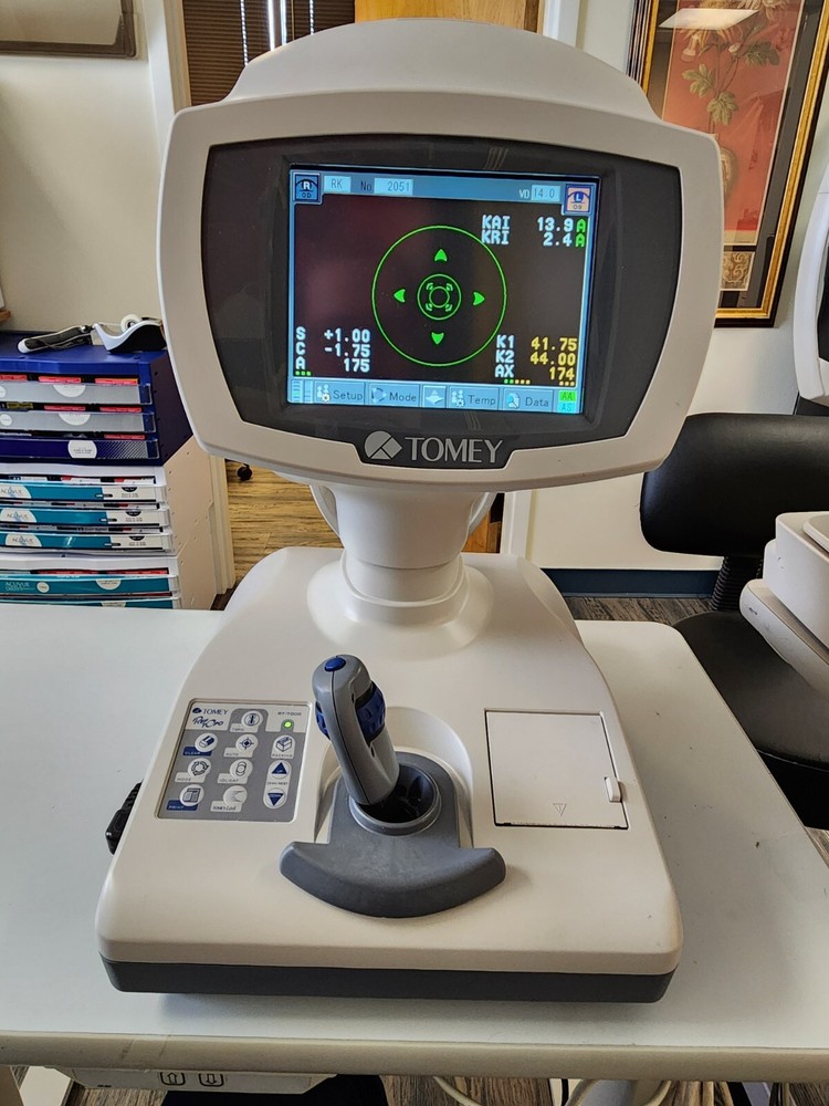 Tomey Autorefractor Keratometer Topographer RT-7000