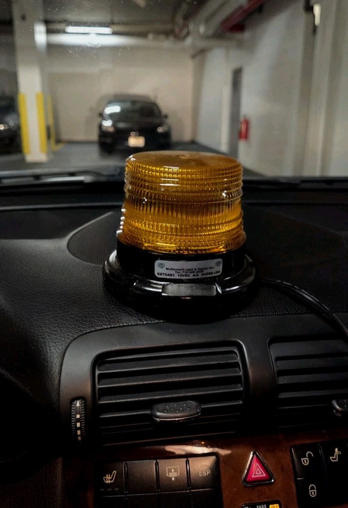 EMERGENCY STROBE LIGHT for Vehicles .NEW. MCDERMOTT Lighting